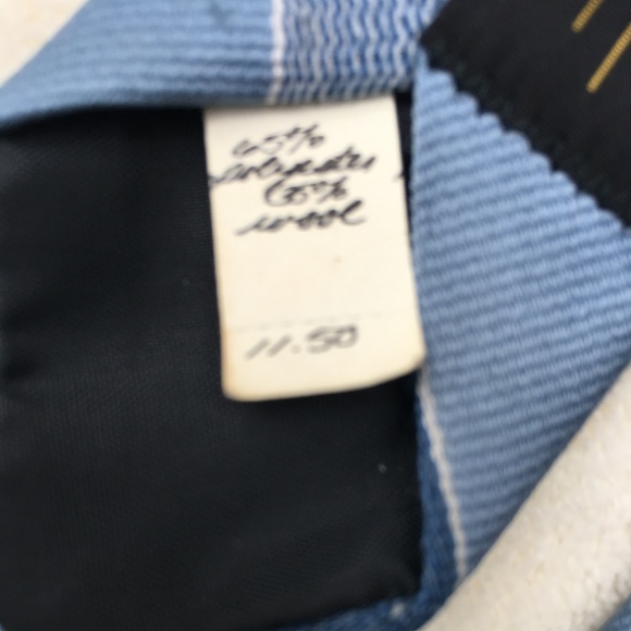 Oscar de la Renta tie - Picture 4 of 4